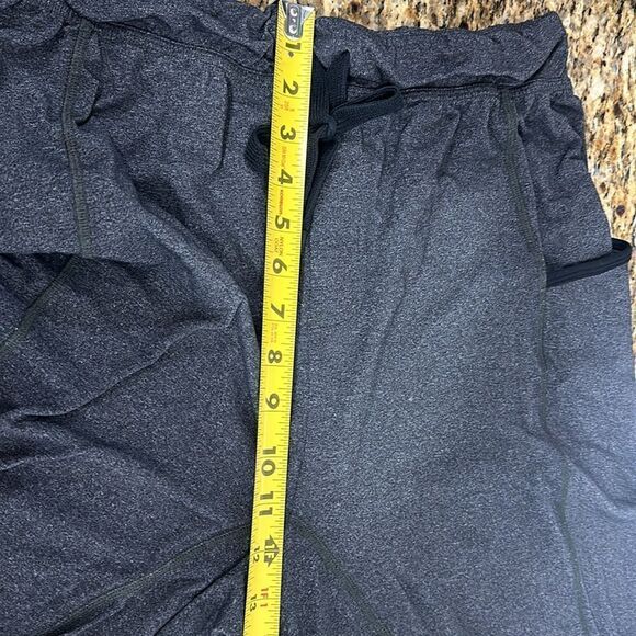 Lululemon Athletica Pace Breaker Short In Heathered Gray Size M - Picture 9 of 9